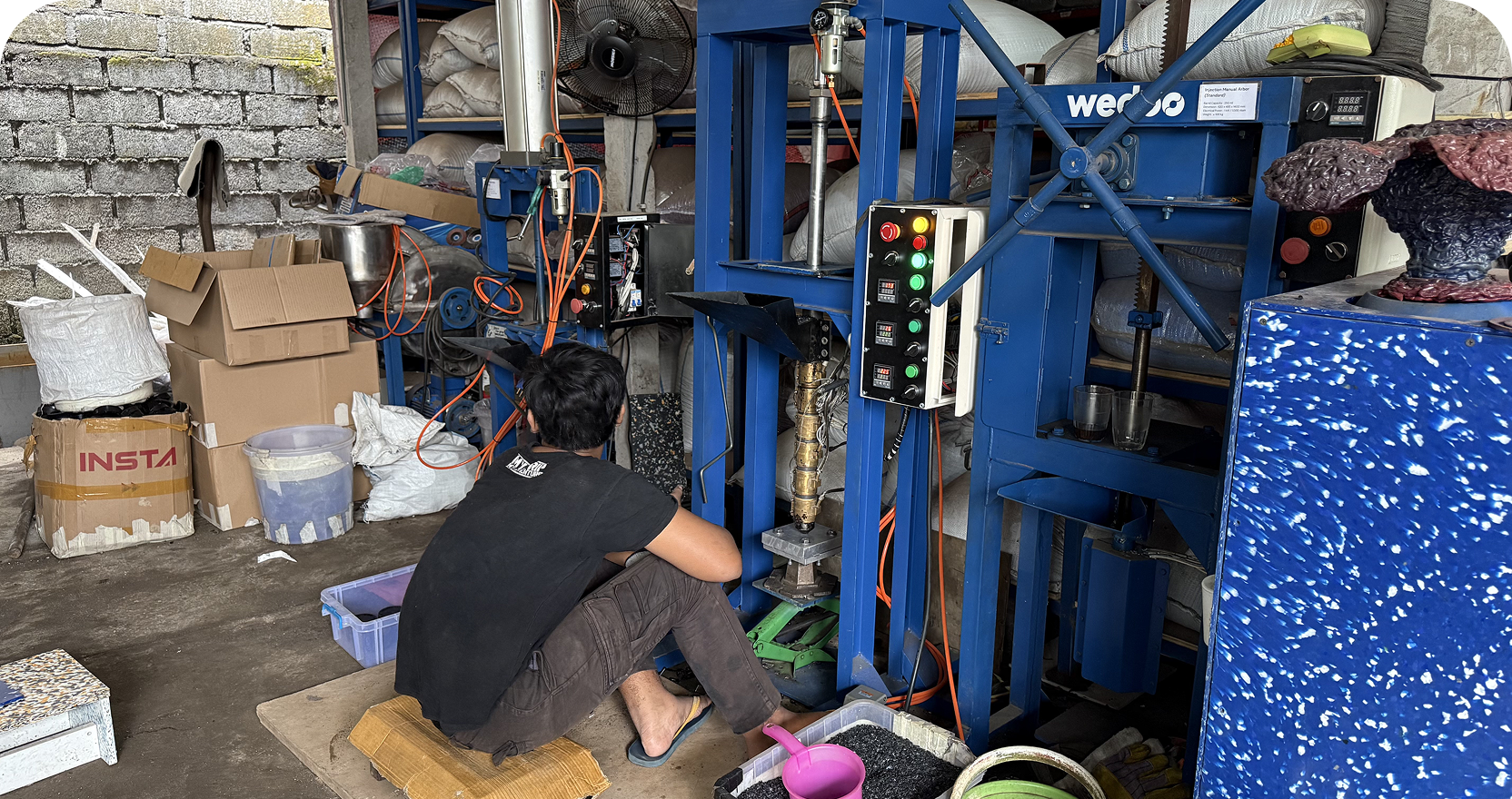 Injection Molding Machine